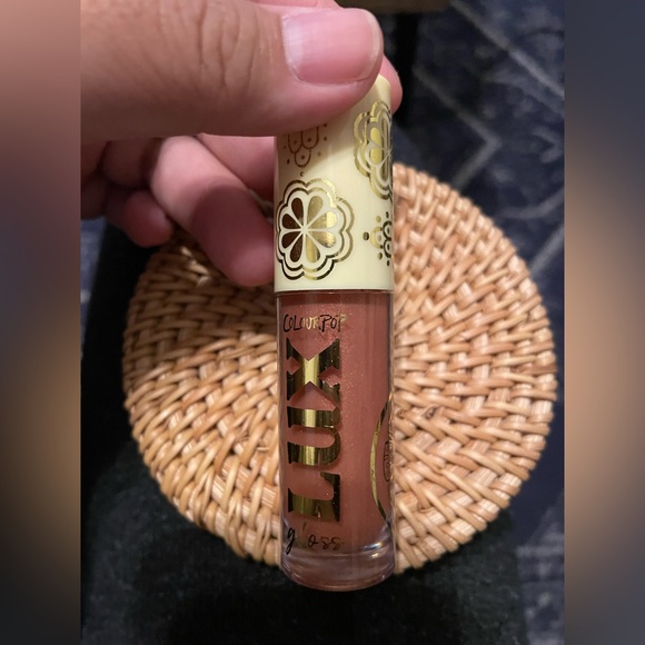 Colourpop Lux Lemon Come Thru Gloss. - Picture 7 of 7